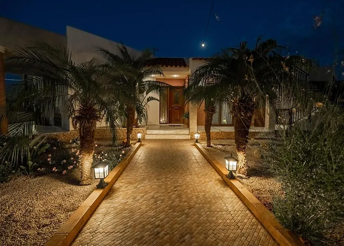 Kira\'S Lovely Villa Massari