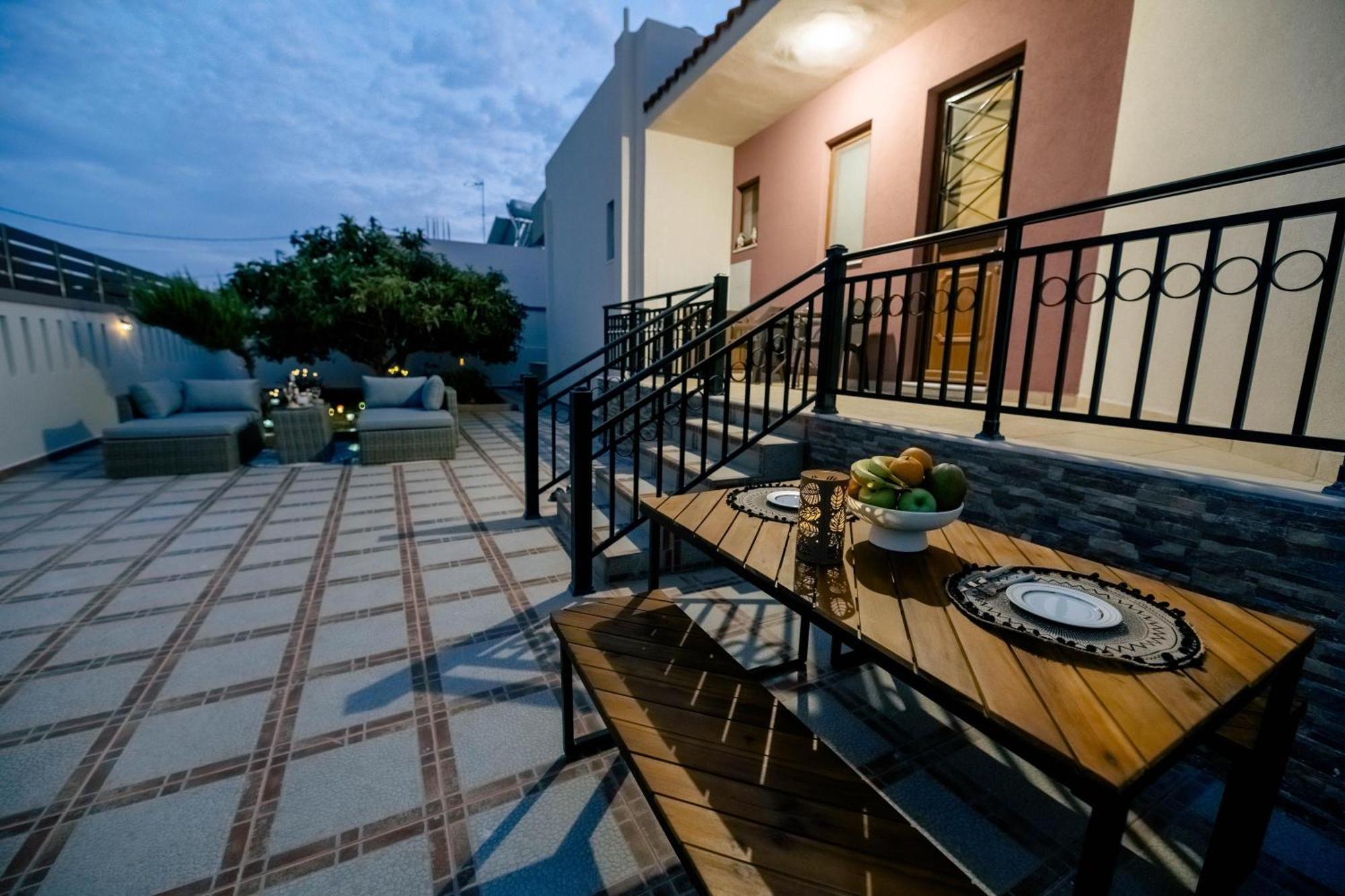 Kira's Lovely Massari Villa *