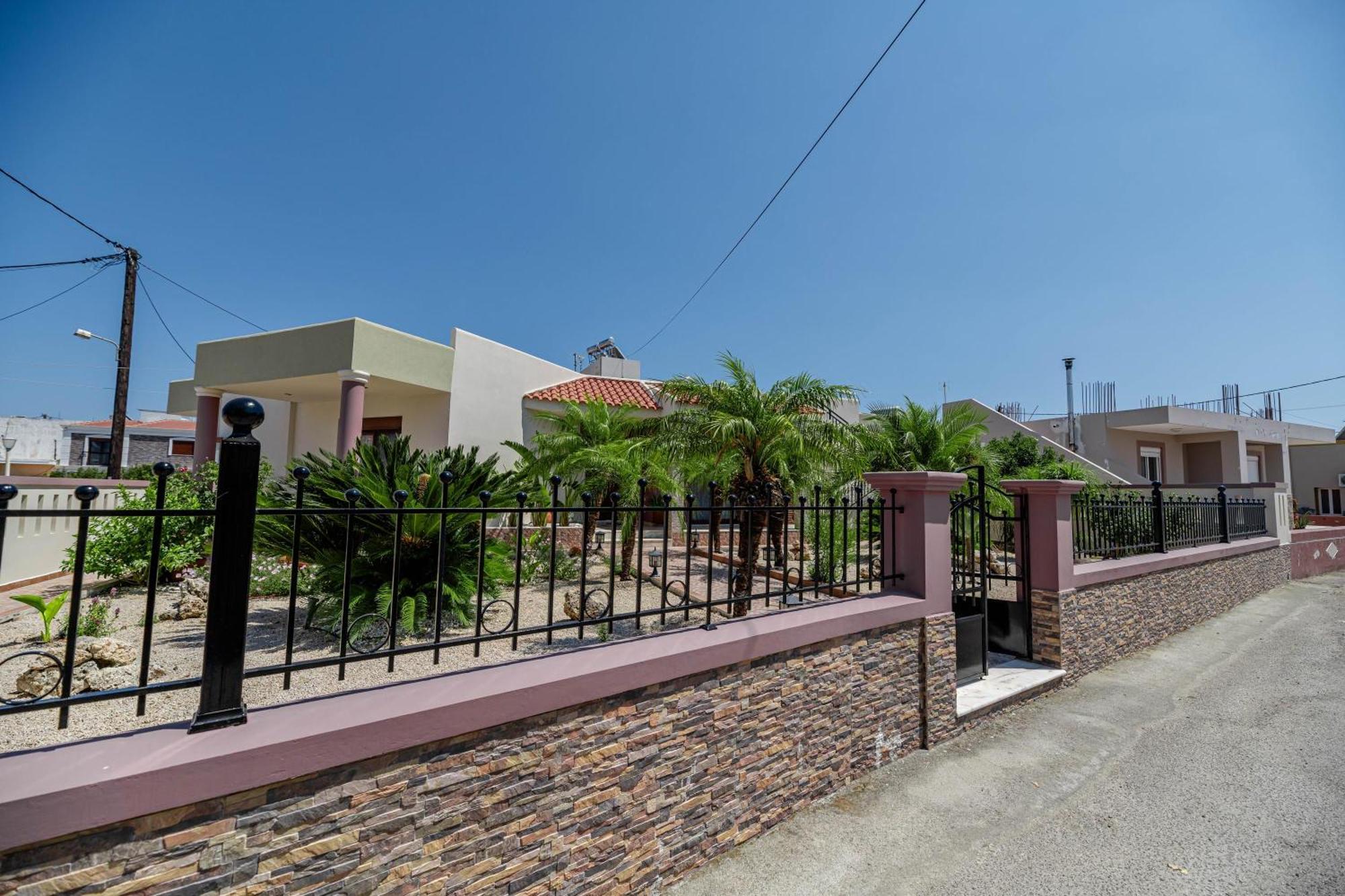 Kira's Lovely Massari Villa *